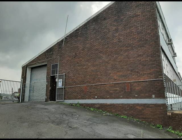 465M² WAREHOUSE TO LET IN NEW GERMANY